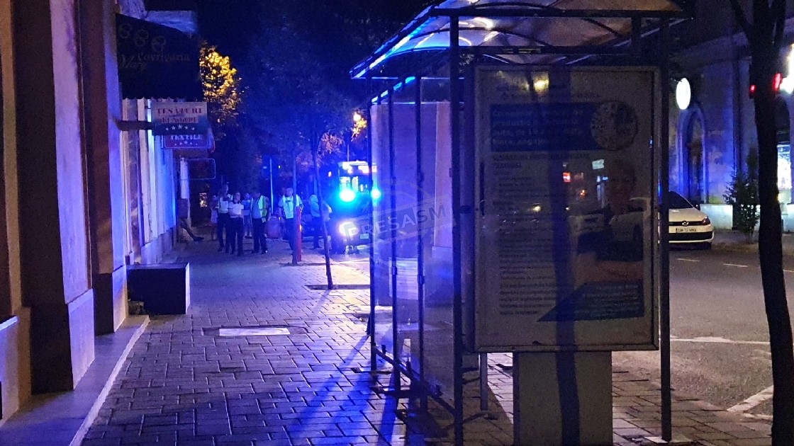 A spart barul de lângă Poliția Satu Mare. Iubita l-a dat de gol: a intrat cu seiful în casă și 22.100 lei :)