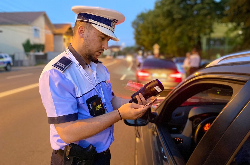 Urmărire în trafic prin municipiul Satu Mare. Șofer din Oaș, cu polițiștii pe urmele sale