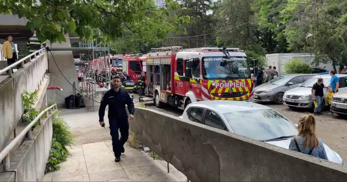 VIDEO. Evacuări la un spital de copii din țară. Degajări mari de fum, zeci de pompieri mobilizați