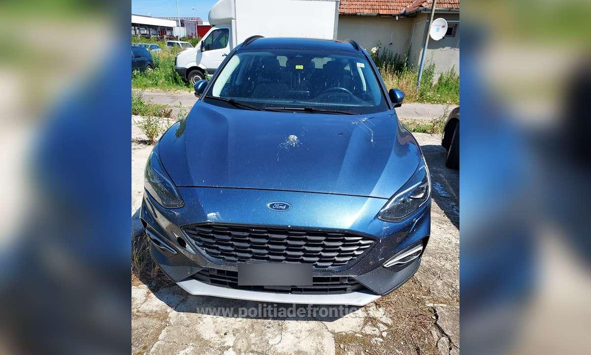 FOTO. Bărbat lăsat fără mașină de polițiștii sătmăreni. I-au confiscat-o cum a ajuns în Vama Petea