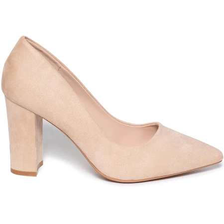 Cinci pantofi de vară cool și confortabili pentru cele cărora nu le plac sandalele