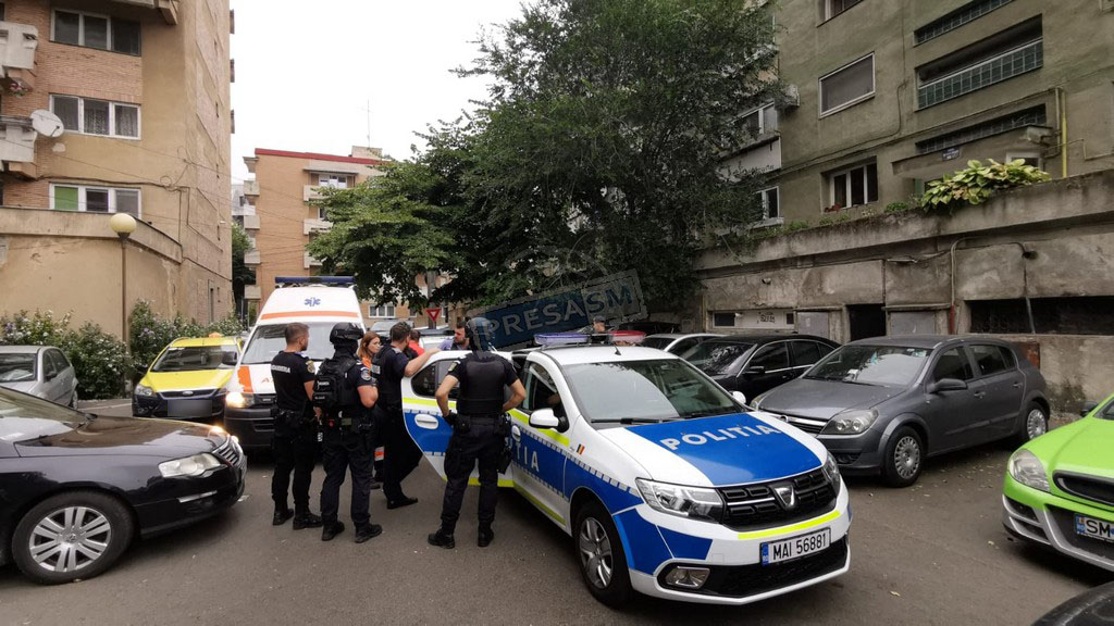 Un sătmărean a revenit din Occident, dar iubita l-a părăsit. I-a trimis bani, apoi și-a ieșit din minți și a terorizat-o