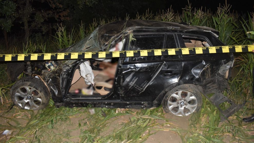 FOTO. Tragedie în țară. Fată de 15 ani moartă în BMW-ul furat de prietenul minor