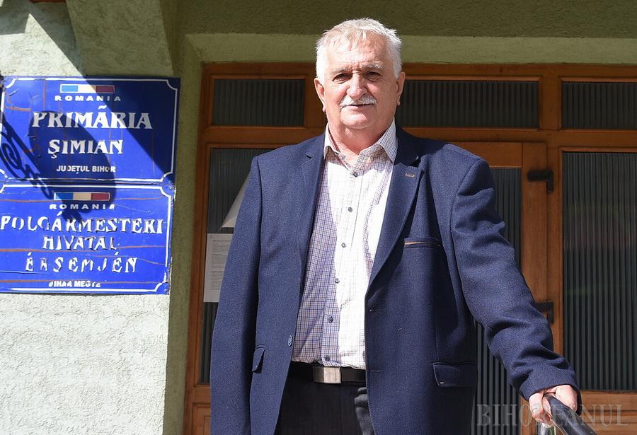 A murit cel mai vechi primar din județul vecin, după ce a căzut din pom