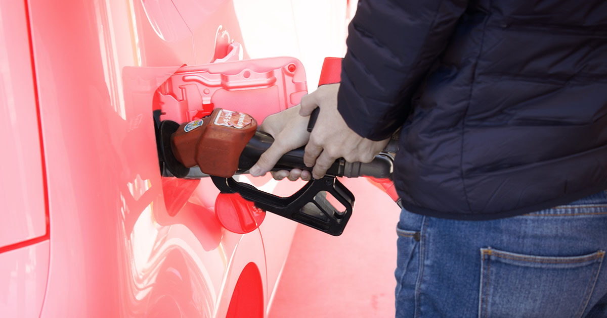 Sute de benzinării din Ungaria au rămas fără carburanți din cauza plafonului introdus de Viktor Orban