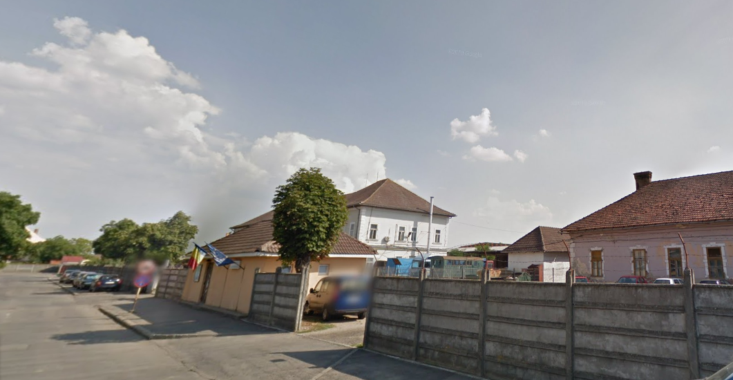 Minoră (14 ani) molestată pe o stradă din Satu Mare de un bărbat, aproape de Jandarmerie