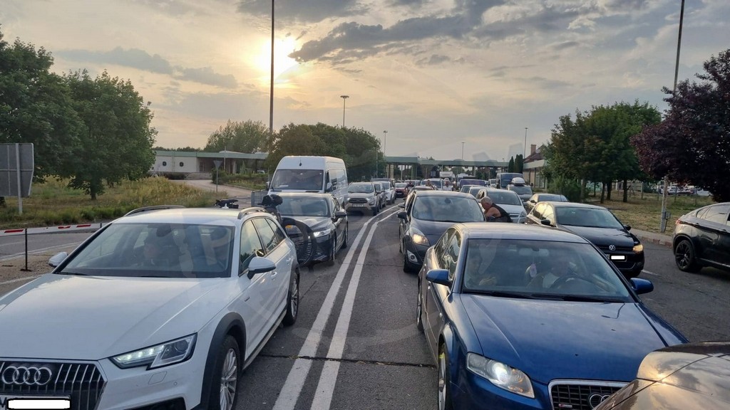 S-a blocat din nou sistemul informatic al Ungariei. Nu pot fi tranzitate vămile Petea și Urziceni