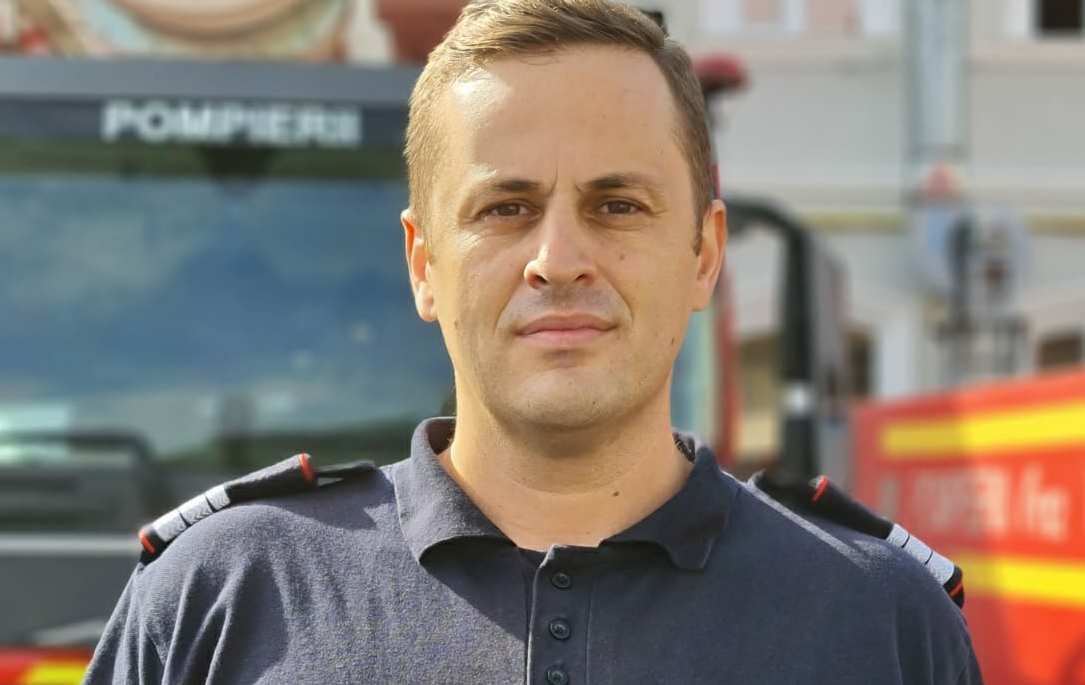 FOTO. Cristian, pompierul erou! Aflat în timpul liber, a salvat de la moarte un bărbat