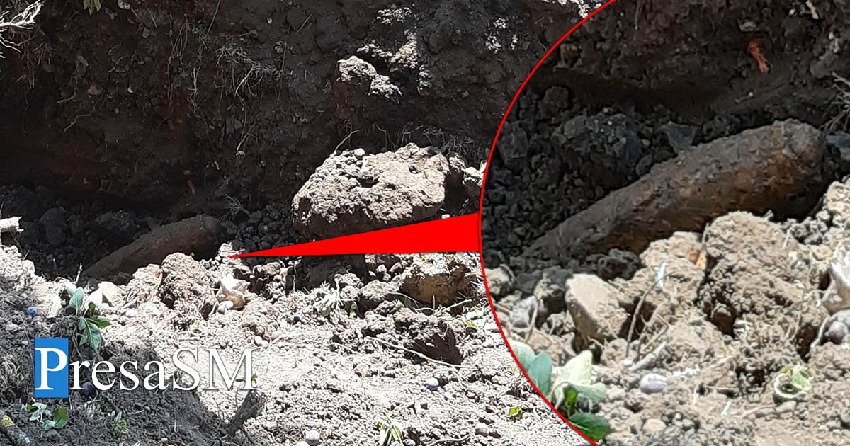 FOTO. Pericol de explozie. A dat cu excavatorul peste o bombă, în județul Satu Mare