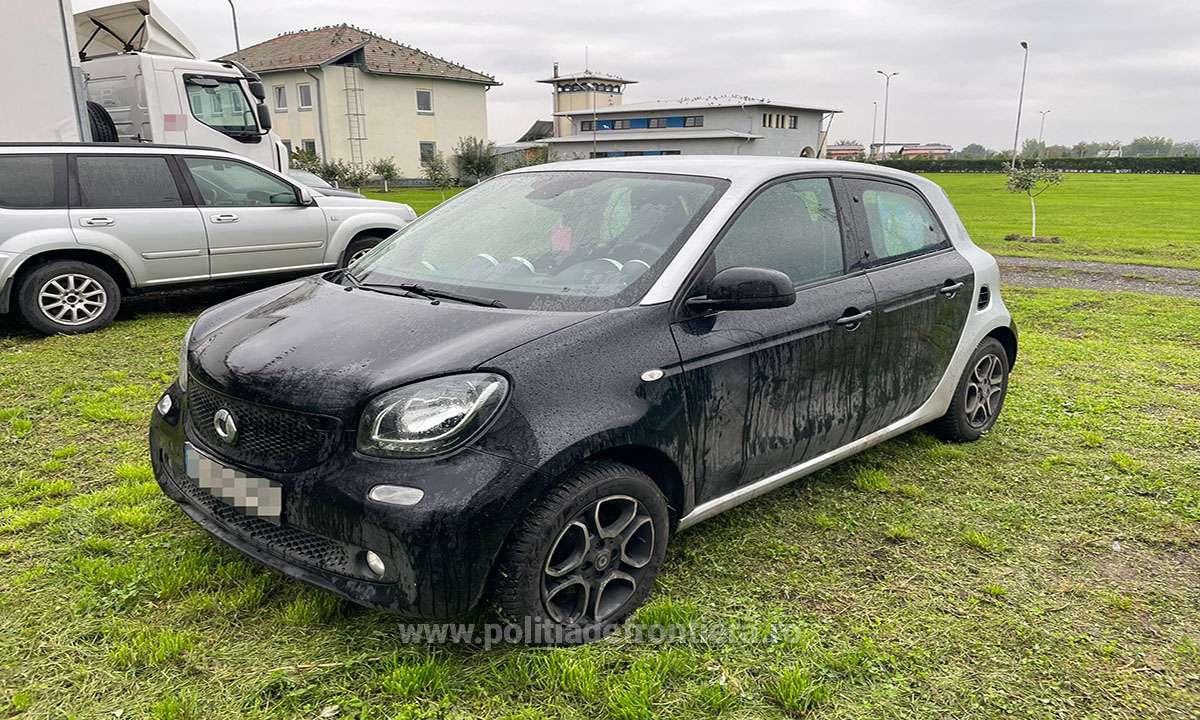 FOTO. Ucrainean lăsat fără mașină, în Vama Halmeu. Polițiștii i-au confiscat-o și i-au făcut dosar penal