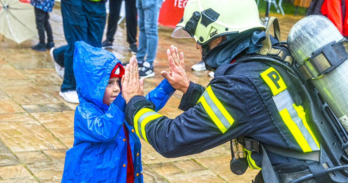 Sătmărenii, așteptați în Piața 25 Octombrie de Ziua Pompierilor. Activități și lecții pentru cei mici și mari