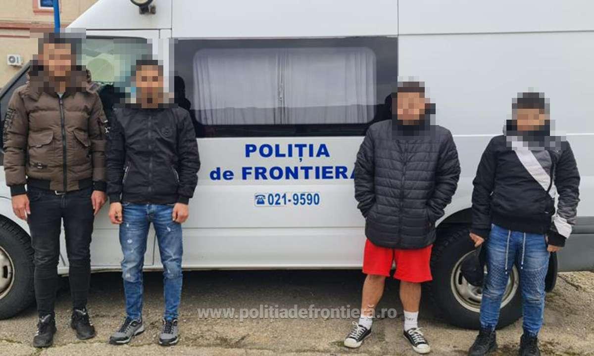FOTO. Grupuri de bărbați, săltate de polițiștii de frontieră în județul Satu Mare. ”Eram doar prin zonă...”