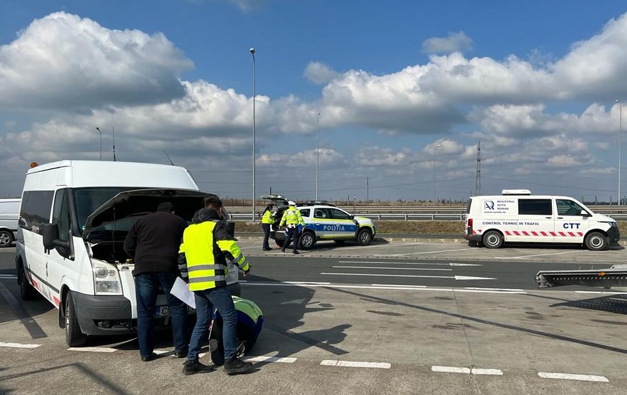 FOTOGALERIE. SATU MARE. Jumătate dintre mașinile verificate de RAR sunt cu deficiențe