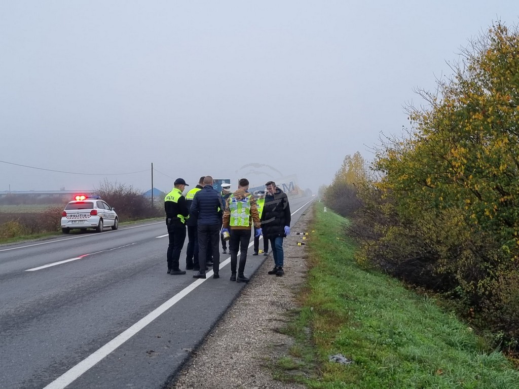Accident mortal în județul Satu Mare! Pieton aruncat în șanț, lovit de mașină