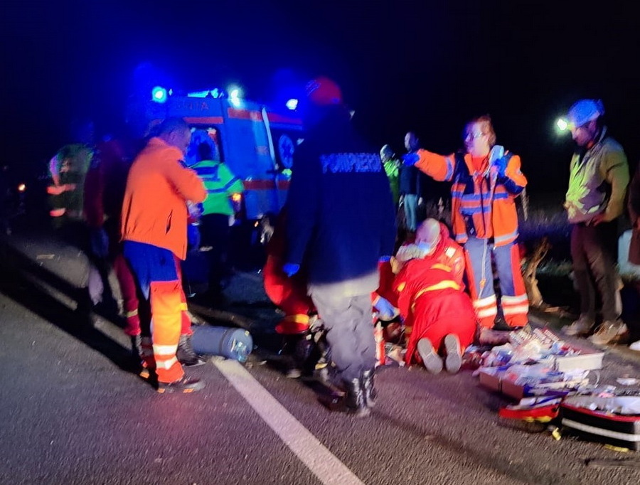 TRAGEDIE. Accident mortal în județul Satu Mare. Pieton lovit în plin de un autoturism