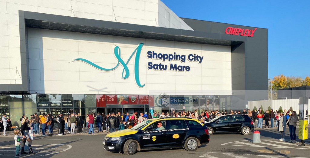 A sunat alerta de incendiu la mall. Clienții și angajații au fost evacuați temporar