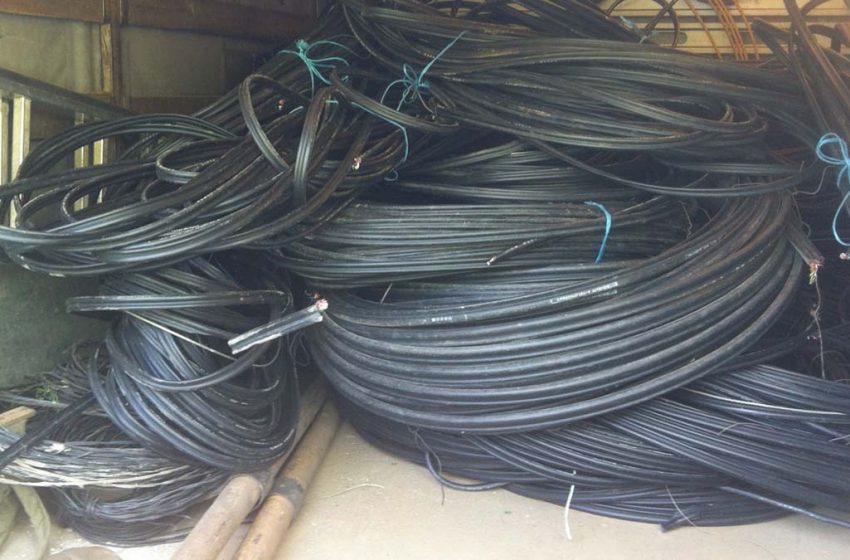 Tânăr din Satu Mare, suspectat că a furat cablurile de telefonie din județul vecin