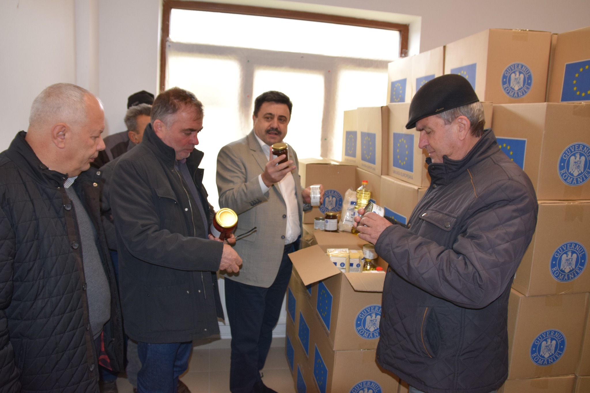 FOTO. O nouă tranșă de pachete alimentare au ajuns în Satu Mare. Ce conțin și când vor fi distribuite către persoanele defavorizate