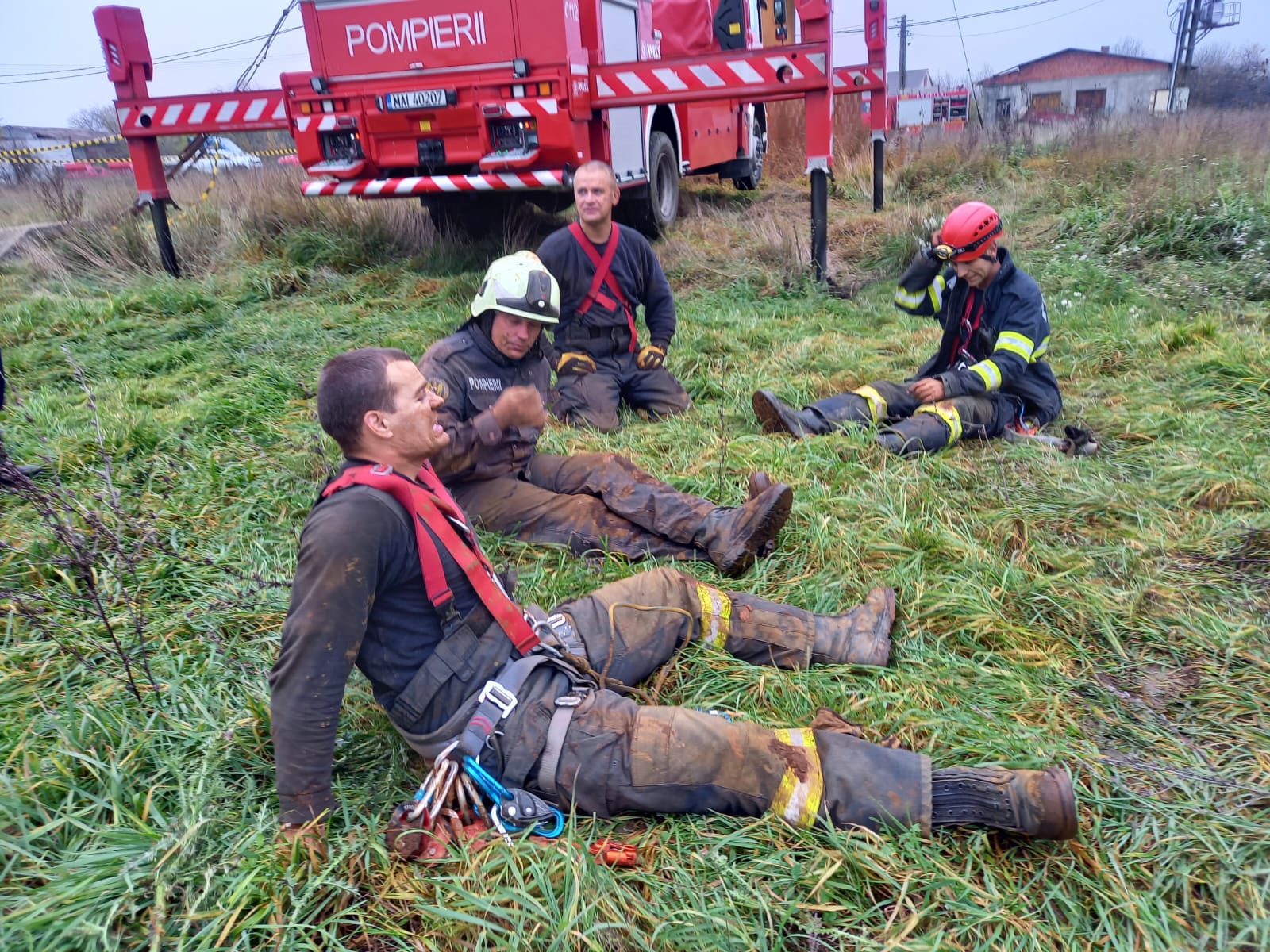 Pompierii din Satu Mare, mai puțini, dar mai dăruiți! Criză de personal, combătută prin profesionalism