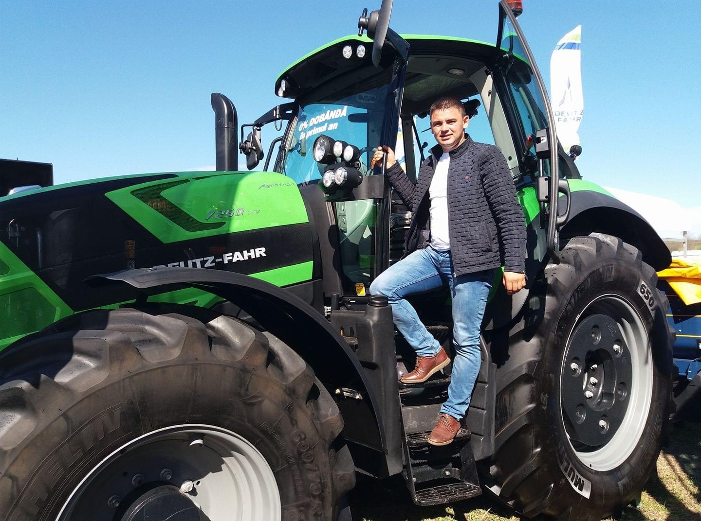 FOTO/VIDEO. Povestea lui Stelian, tânărul fermier de succes din Satu Mare. Lucrează 750 de hectare