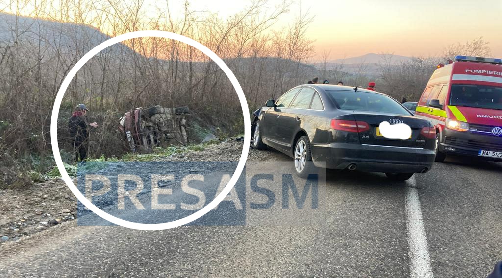 FOTO. Accident grav, cu 3 victime, produs de șoferul unei mașini cu volan pe dreapta