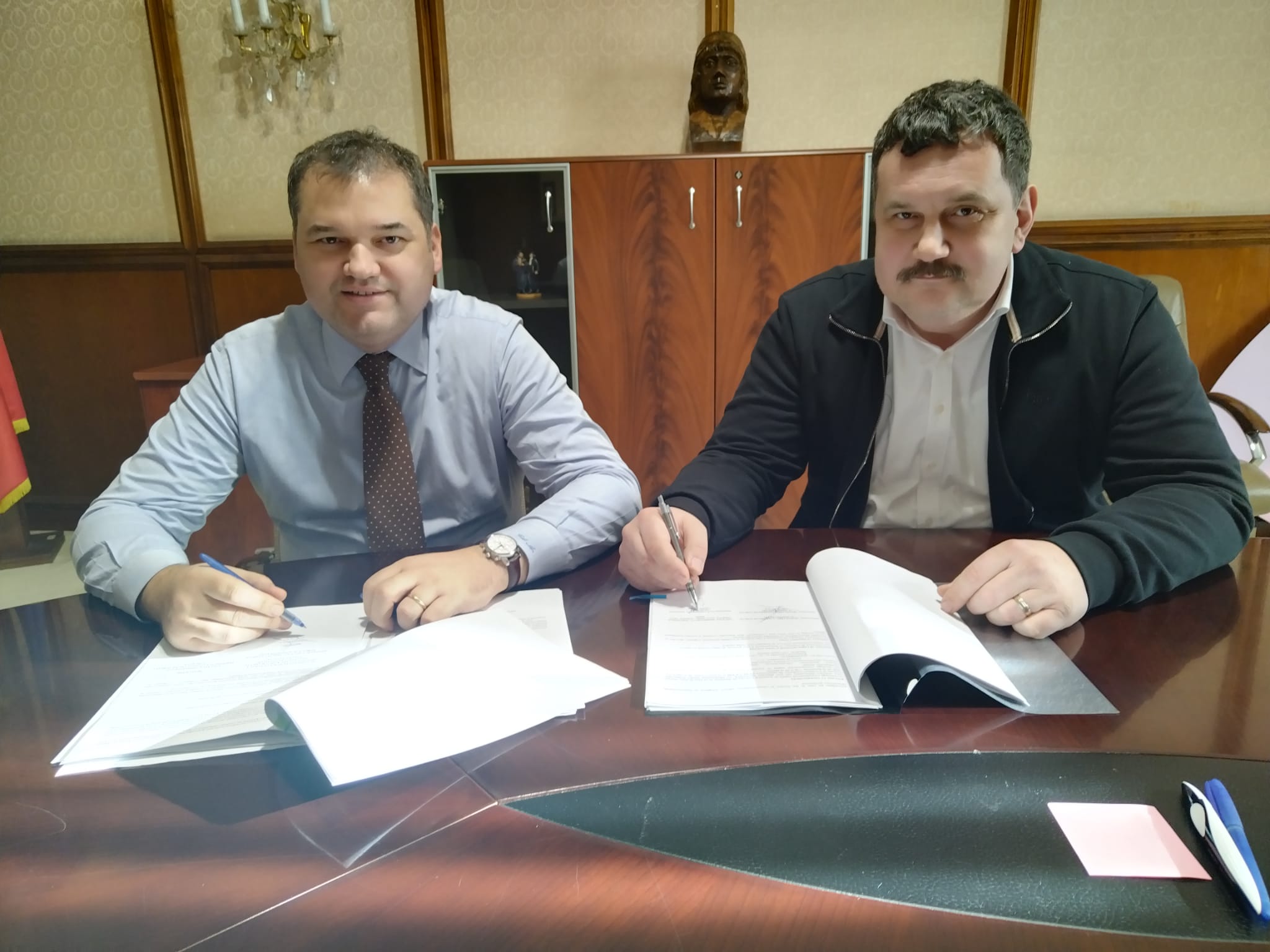 Un nou contract de milioane de lei semnat de Consiliul Județean. Finanțare de 100%