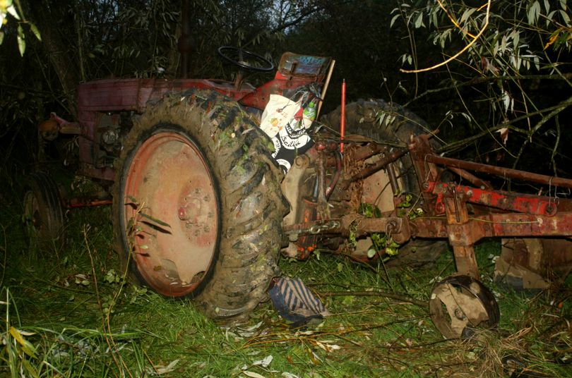 OAȘ. ”Tractorist” fără permis, lovit în cap de lanțul cu care era tractat de o dubă
