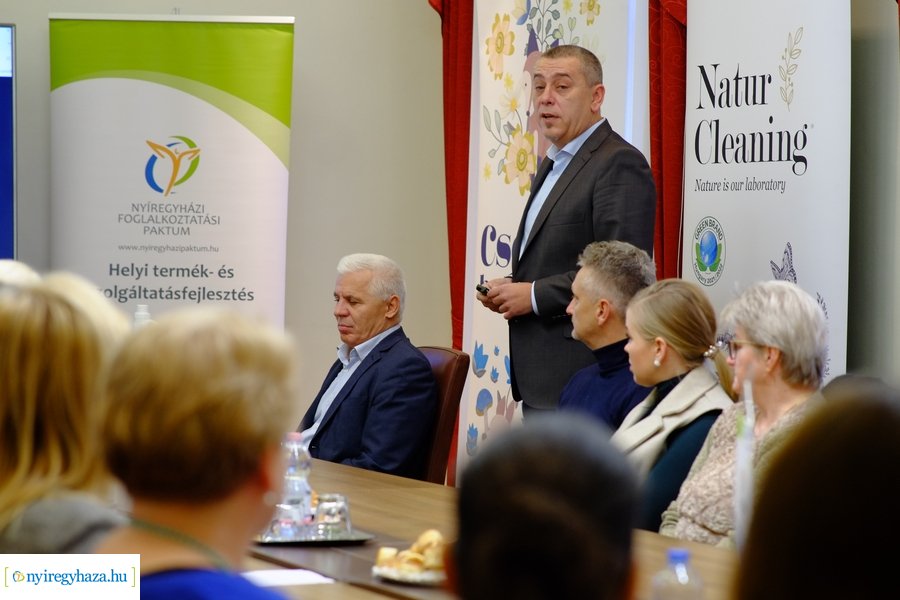 Deputatul Magyar Lorand a fost lăudat pentru proiectul ”Produs Sătmărean”. Model de bune practici