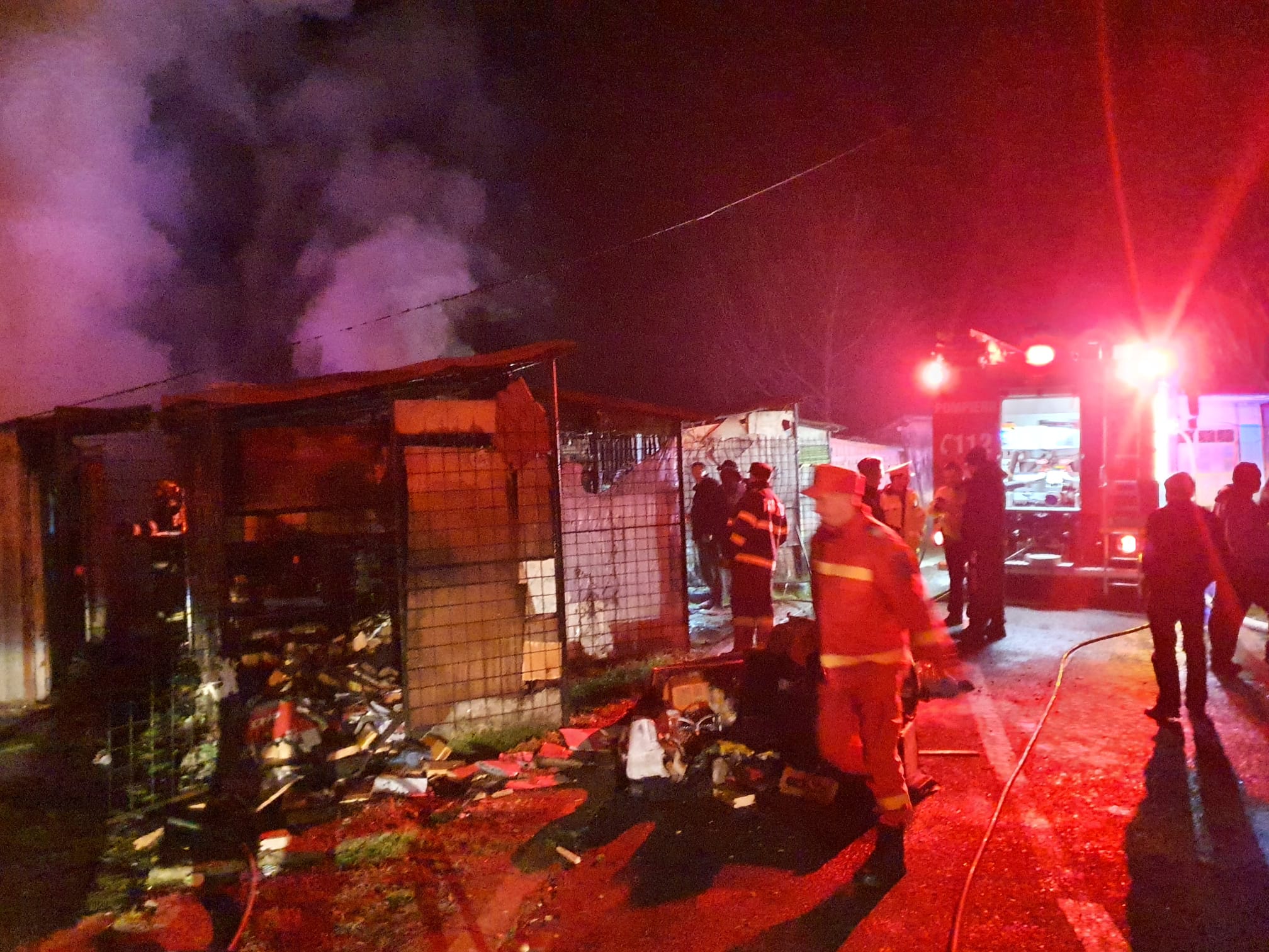 Sătmăreanul și-a prins soția cu amantul în pat. A dat foc la casă și a vrut să-l omoare pe bărbat