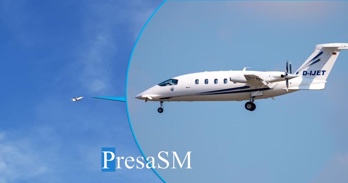 FOTO/VIDEO. Avion de mici dimensiuni deasupra Sătmarului