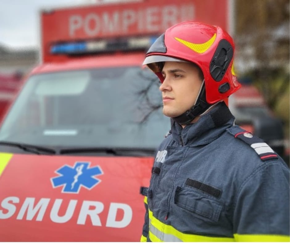FOTO. Dan, tânărul pompier din Satu Mare care a salvat o tânără în timpul liber