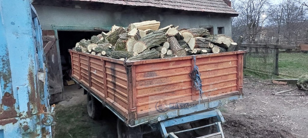 FOTO. Comedie curată în județ! Enoriași amendați după ce au curățat cimitirul