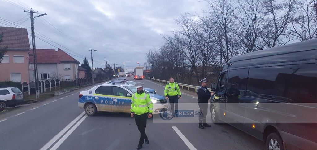 Polițiștii de frontieră din Vama Petea sunt ținuți de ”proști” de unii cetățeni europeni cu drepturi