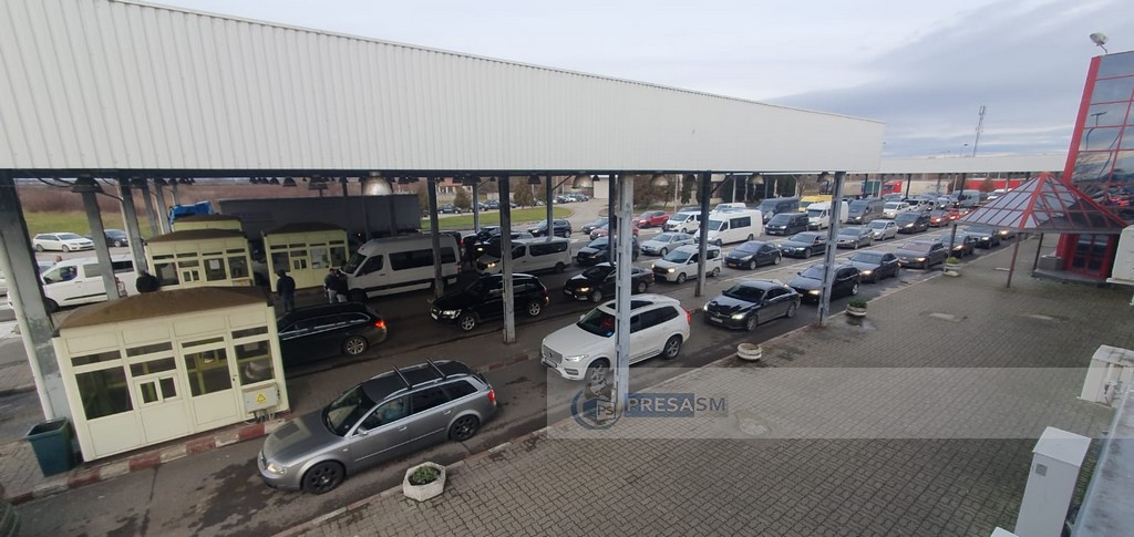 Individ deosebit de periculos, încătușat în Vama Petea. A încercat să fugă din țară