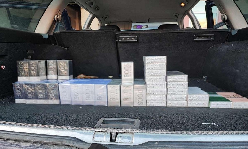 FOTO. ”Gabor” prins cu parfumurile aparent false în portbagaj. Urmau să se vândă pe stradă