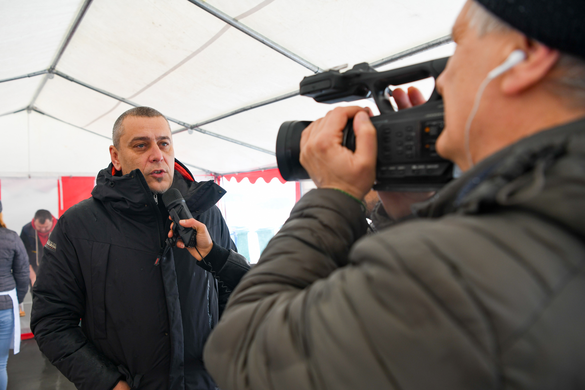 Subvenții pentru producătorii de lapte. Deputatul Magyar Lóránd cere sprijinirea micilor ferme zootehnice