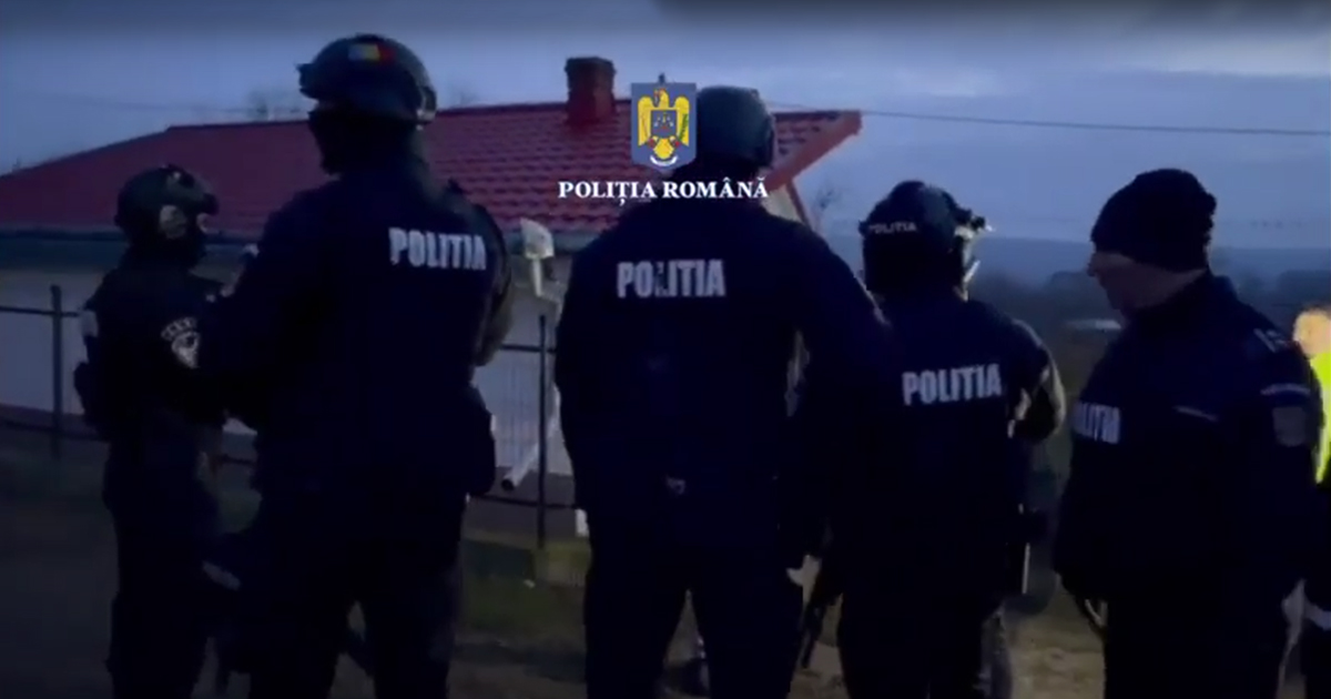 Percheziții pe bandă rulantă în județul Satu Mare. Mascații au descins la mai multe adrese