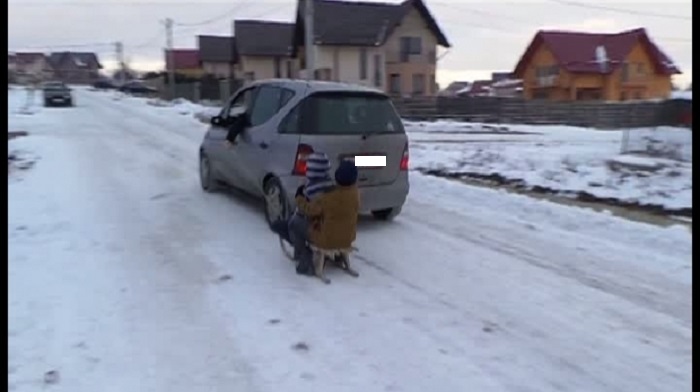 Sătmărean condamnat la închisoare cu executare. Fără permis, a tractat o sanie cu copii