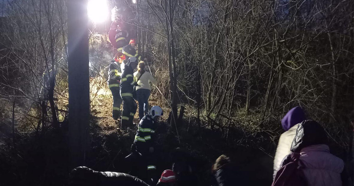 FOTO/VIDEO. La un pas de dezastru. Plan roșu activat într-un județ al țării. 13 persoane au fost rănite, 3 au ajuns la spital
