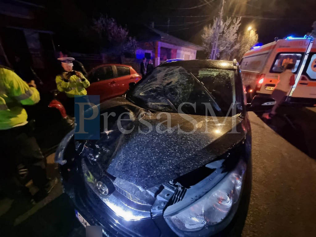 FOTOGALERIE. Accident mortal în municipiul Satu Mare. Pieton luat zeci de metri pe capota mașinii