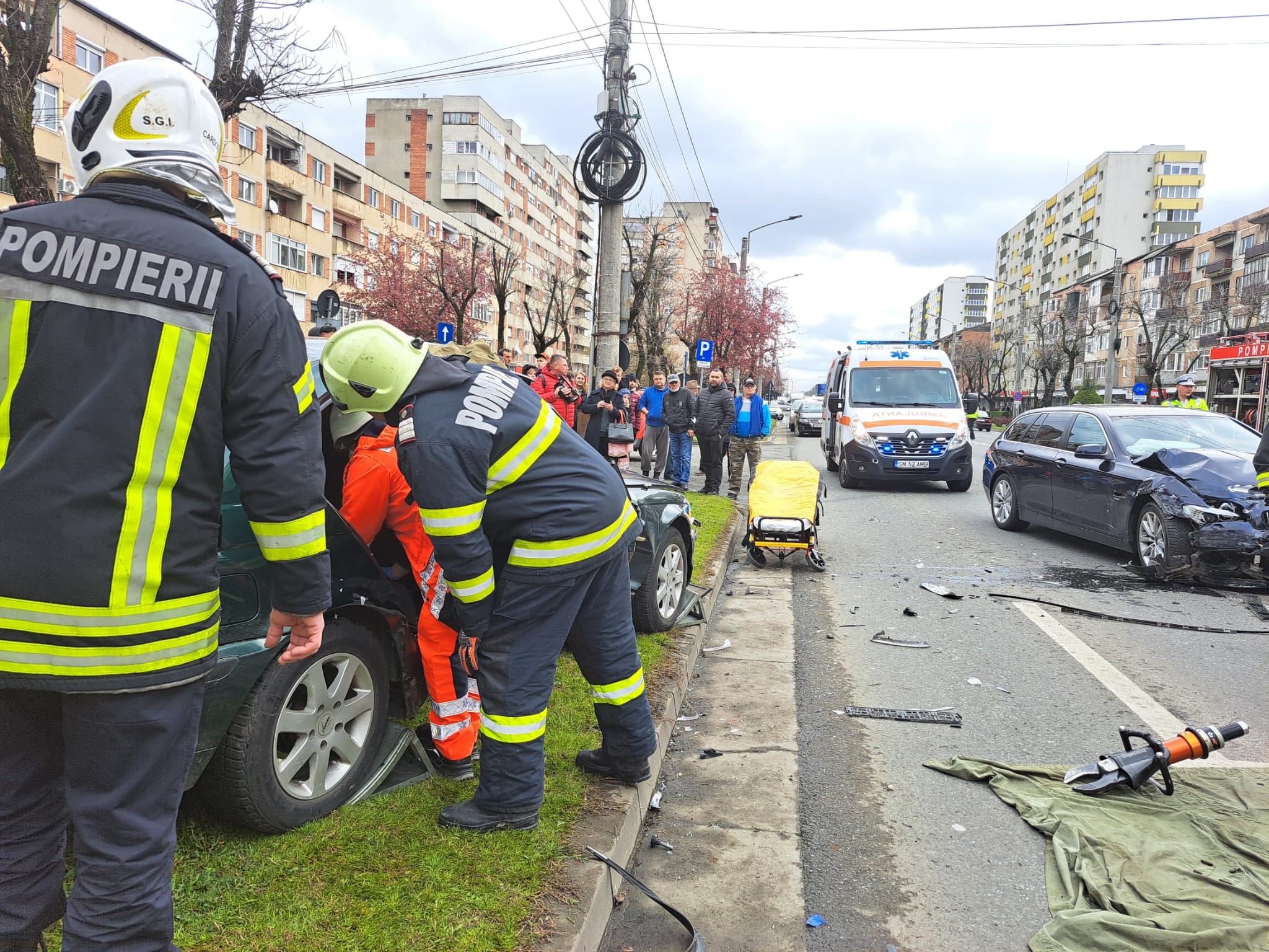 FOTO/VIDEO. Trei răniți în urma accidentului de pe Drumul Careiului, inclusiv o minoră. Concluziile polițiștilor