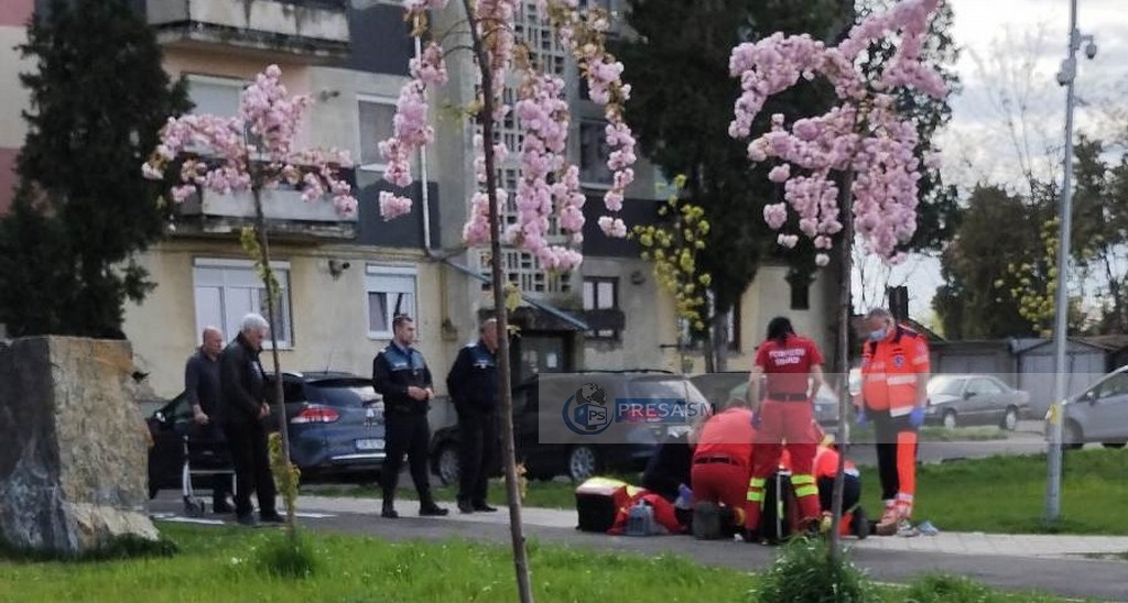 FOTO. Imagini dramatice în parcul Cubic. Sătmăreancă în stop cardio-respirator, salvată de paramedici