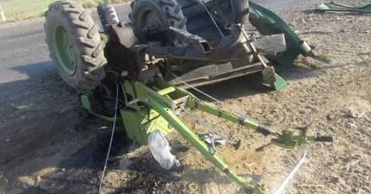 Sătmăreanul a ajuns cu motocultorul în șanț. Polițiștii spun că mirosea a alcool