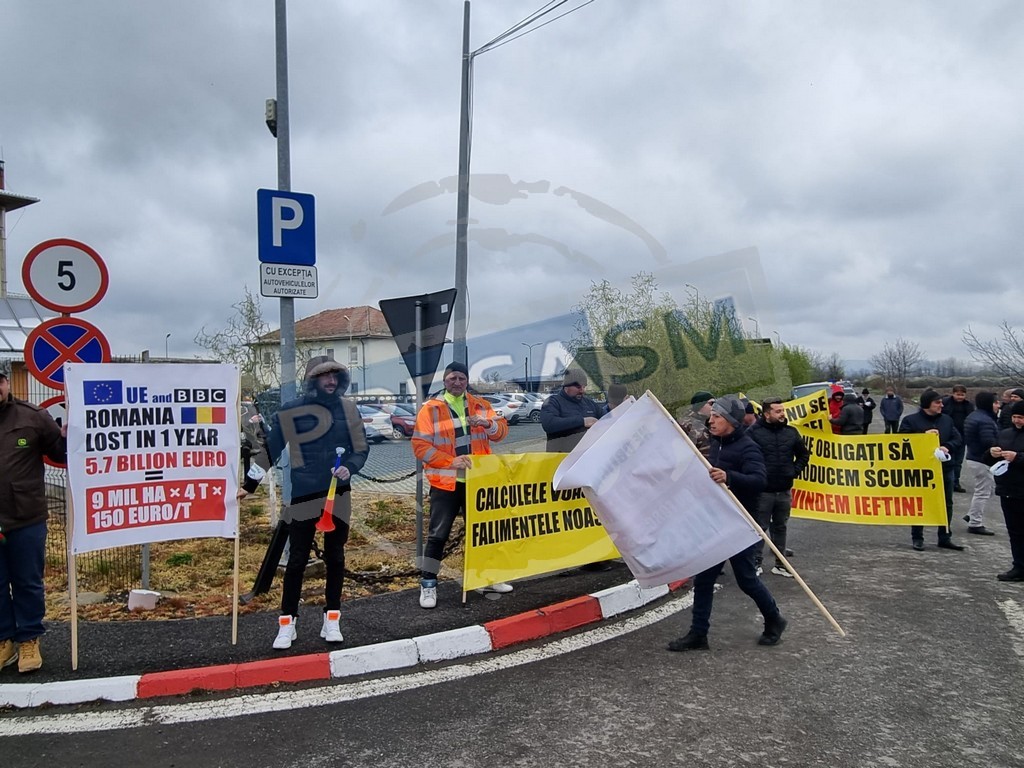Fermierii din Satu Mare și Maramureș vor bloca Vama Halmeu! Cu sute de tractoare și camioane