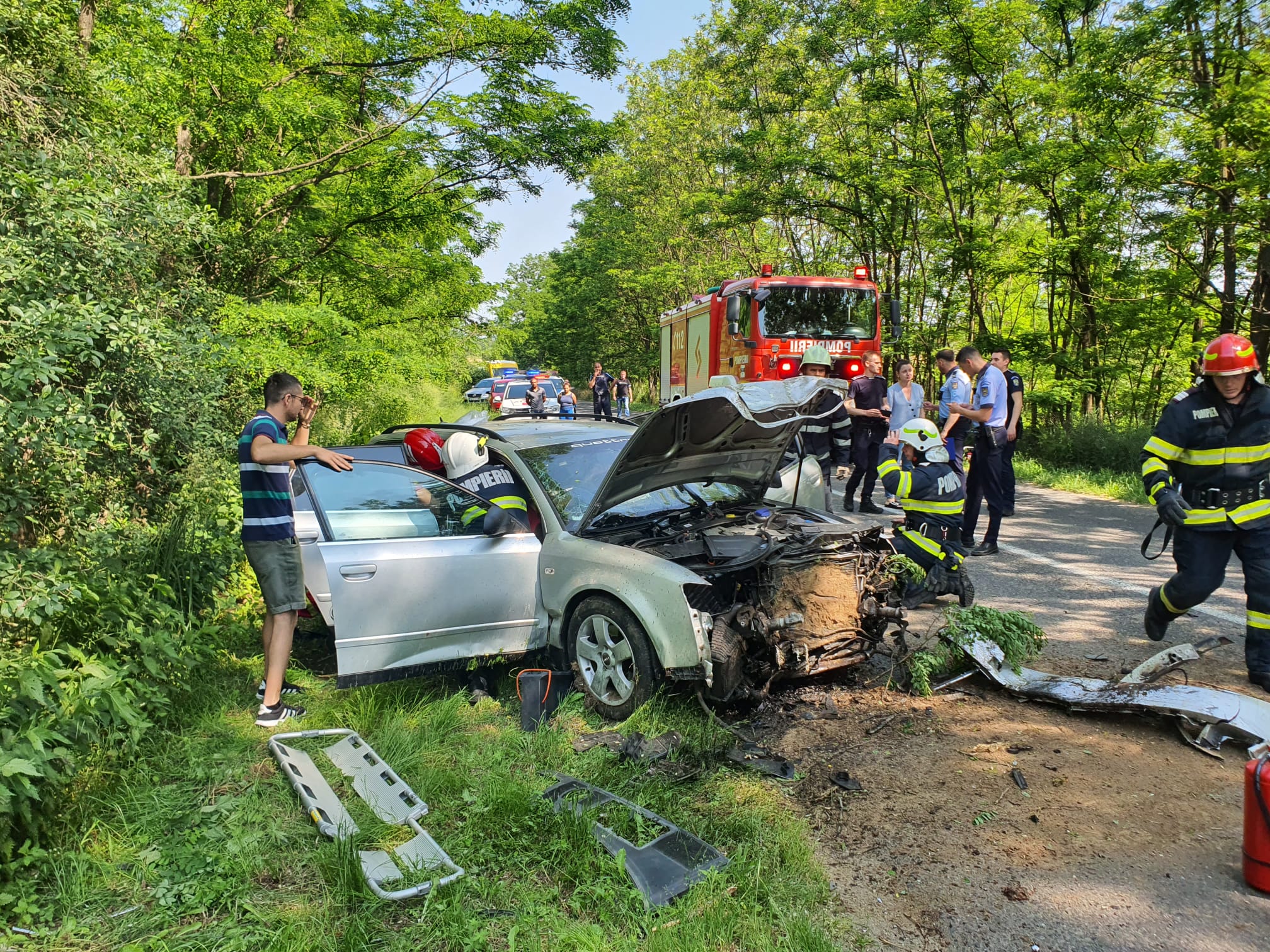 FOTO. Cum s-a petrecut accidentul din Orașu Nou. O tânără sătmăreancă a ajuns la spital. Ce spun polițiștii