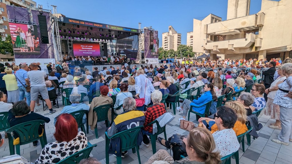 FOTO/VIDEO. S-a dat startul oficial la distracție. Au început Zilele Orașului Satu Mare: La mulți ani, dragi sătmăreni!