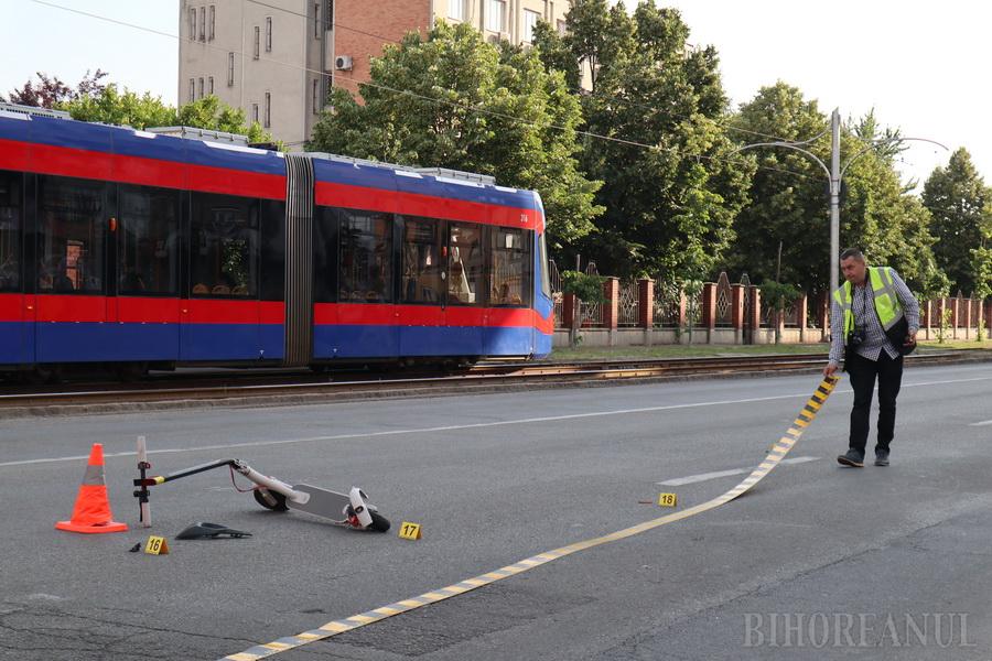 FOTO. Se întâmplă în județul vecin. Copil lăsat să zacă pe caldarâm de șoferul care l-a lovit cu mașina. Era băut la volan