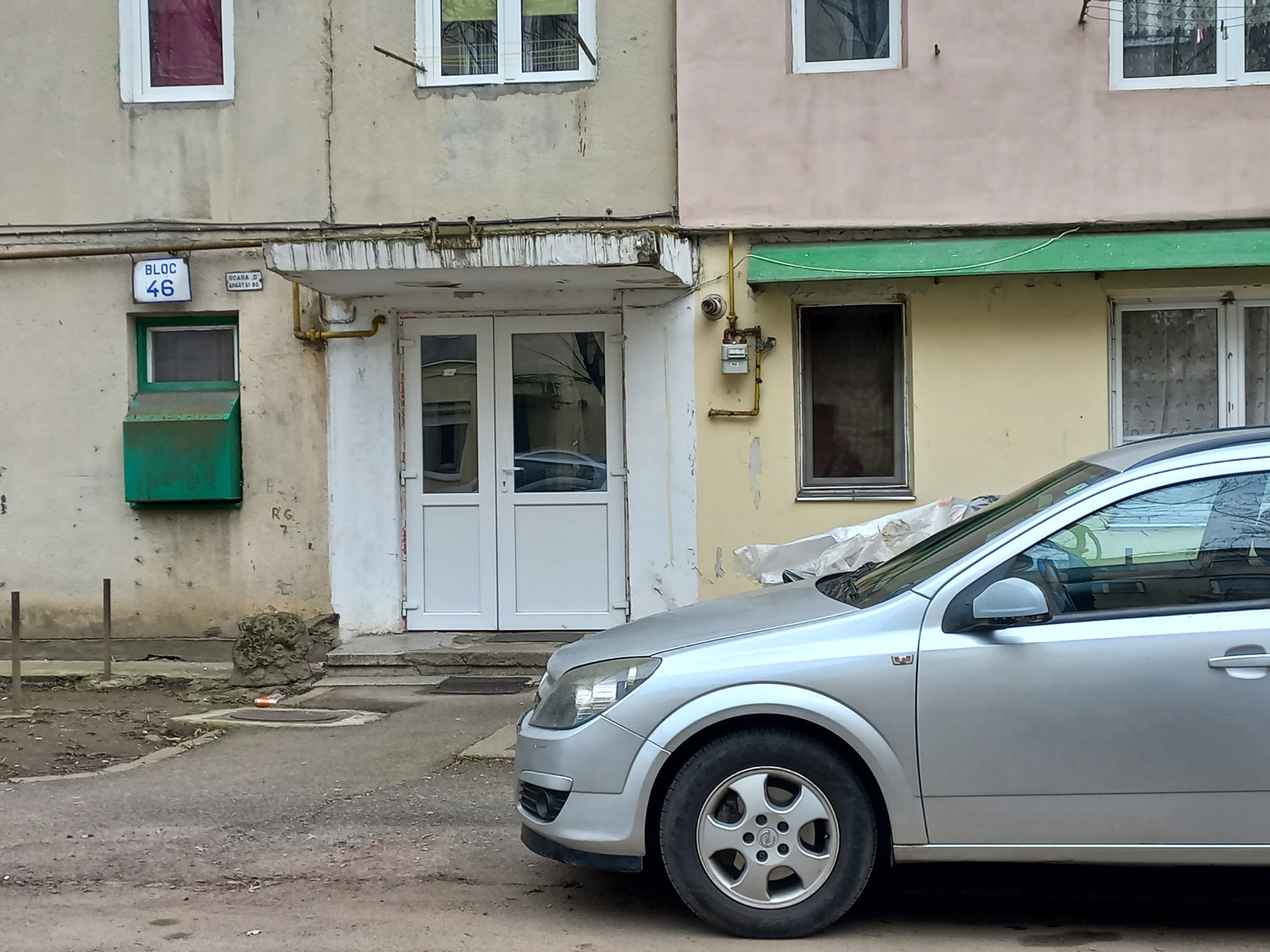 FOTO. Sub prețul pieței! ANAF scoate la vânzare o jumătate de apartament din Satu Mare