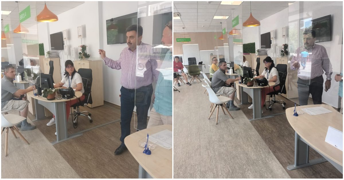 FOTO. Promis și făcut! Prefectul Radu Roca intervine în cazul Electrica. Vor funcționa 7 ghișee, oamenii nu vor mai sta afară