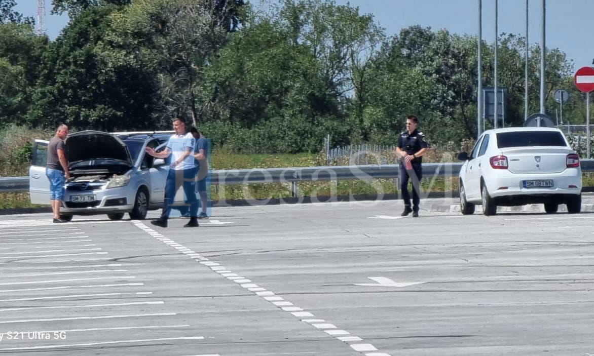 FOTO. Gest impresionant al polițiștilor din Satu Mare. Au sărit în ajutorul unui șofer în pericol
